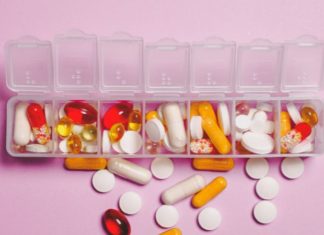 The Essentialist’s Travel Companion: 4 Curated Essentials for the Modern Woman