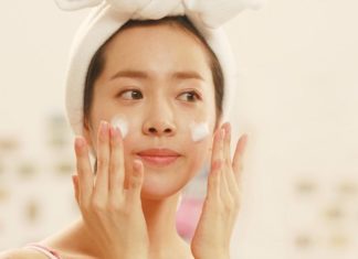 The Ultimate Guide: 10 Best Cleansers for Acne-Prone Skin You Need to Try