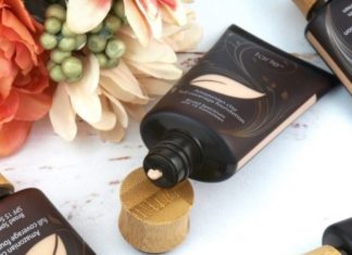 The Ultimate Guide: 8 Luxury Foundations for a Flawless Complexion