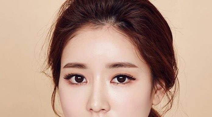 The Ultimate Guide to Flawless Makeup: Tips and Tricks for a Beautiful, Radiant Complexion