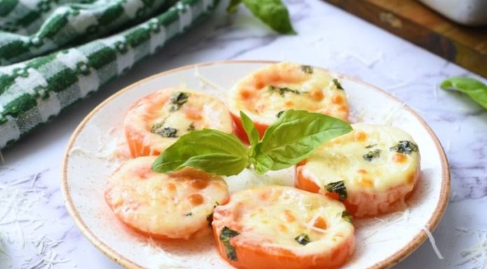 The Ultimate Cheesy Delight: Baked Tomatoes for the Ultimate Comfort Food Fix