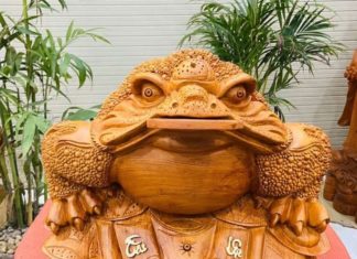 The Ultimate Guide to an Auspicious Altar: 3 Must-Have Items to Invite Wealth and Prosperity