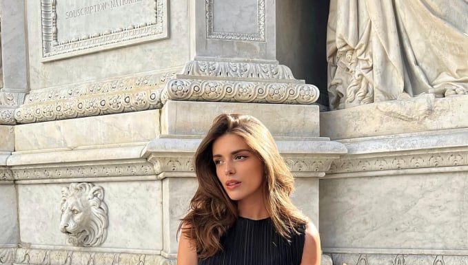 The Ultimate Summer Wardrobe: 4 French-Approved Dress Styles for a Refreshing Look