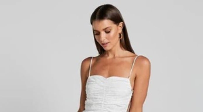 The Four Colors to Rock This Summer to Stand Out Anywhere