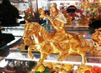 The Power of the Monkey Symbol in Feng Shui: Unlocking Prosperity and Success