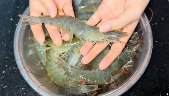 The Secret to Keeping Shrimp Fresh for a Month: A Guide to Maximizing Shrimp Shelf Life