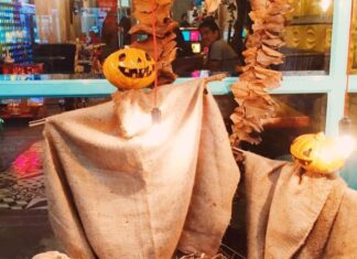 5 Creative Ways to Decorate Your Cafe or Restaurant for Halloween