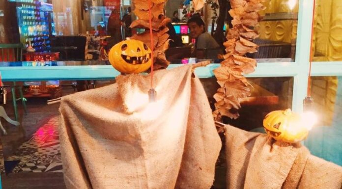 5 Creative Ways to Decorate Your Cafe or Restaurant for Halloween