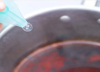 5 Pro Tips to Remove Stubborn Stains from Your Pot After Candy-Making or Caramelizing Sugar