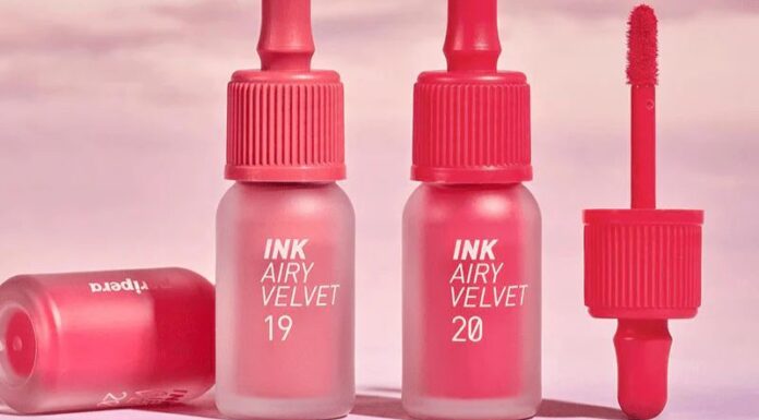 The Top 5 Korean Lip Glosses: A Beauty Must-Have for Every Woman