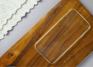 6 Ways to Whiten Your Old, Yellowish Phone Case Back to its Original Clarity