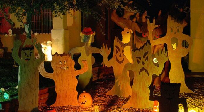 6 Easy Yet Spooky DIY Ways to Decorate Your Home for Halloween