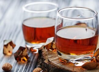 What is Amaretto? Exploring the Versatile Italian Liqueur and Its Cocktails