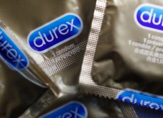 “Latex Condoms: Understanding the Difference Between Latex and Non-Latex Condoms”