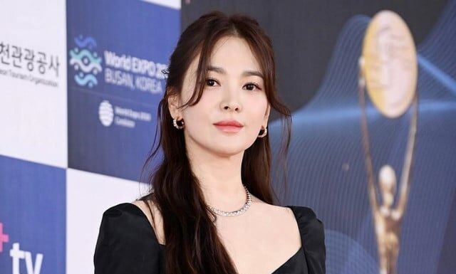 “The Skincare and Fitness Secret Shared by Song Hye Kyo and Irene: A Common Fruit Easily Found in Local Markets”