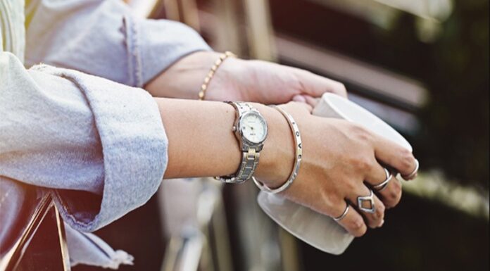 The Ultimate Guide to Styling Watches with Bracelets for a Chic Look