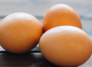 How to Choose Fresh and Clean Chicken Eggs: A Guide to Hygienic Egg Selection