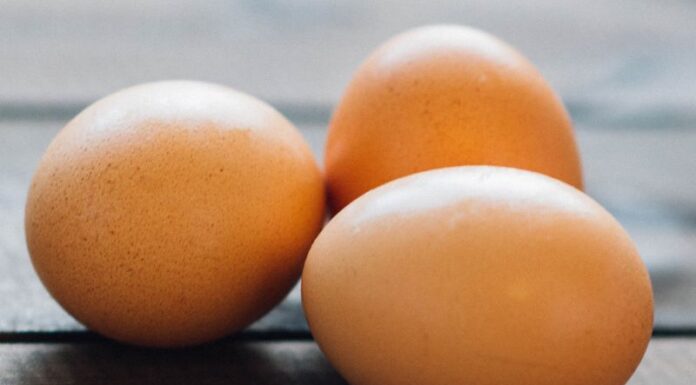 How to Choose Fresh and Clean Chicken Eggs: A Guide to Hygienic Egg Selection