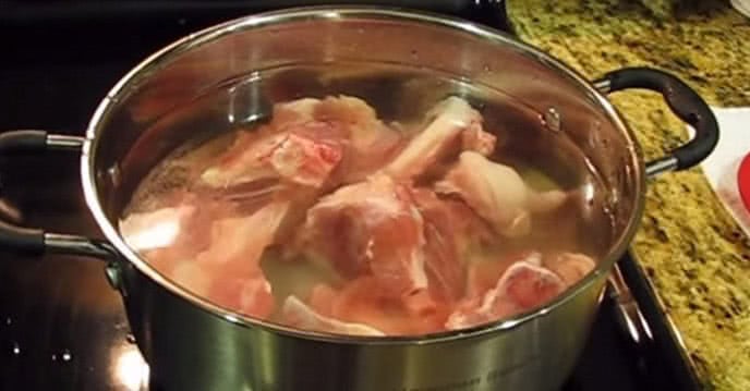 The Ultimate Guide to a Crystal Clear Bone Broth: No More Cloudy or Sediment-Filled Disasters