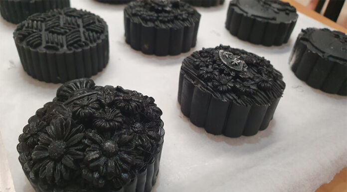 The Art of Crafting Delicious and Aesthetically Pleasing Bamboo Charcoal Mooncakes