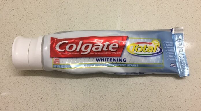 “Beware of Counterfeit Toothpaste: How to Spot the Fakes and Avoid a Costly Mistake”