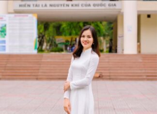 The Ultimate Guide to Grilling Tender and Juicy Kebabs: A Delicious, Yet Non-Greasy Treat by a Super Mom.