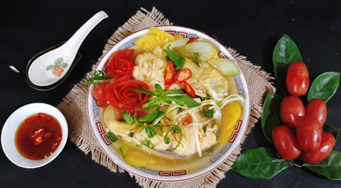 The Secret to Delicious, Non-Fishy Fish Soup: A Master Chef’s Guide