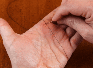 The Easiest Way to Thread a Needle: A Quick and Simple Trick