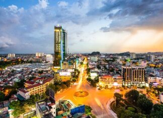 Gourmet Delights of Thanh Hoa: 15 Mouth-watering Specialties to Savour and Gift.