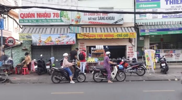 The Best Late-Night Noodle Spot in Ho Chi Minh City: A Tasty Treat at 1 AM