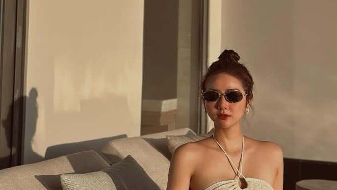 “Travel in Style: Lizzie Huyen’s Guide to Creating a Chic Vacation Wardrobe for Stunning ‘Insta-worthy’ Photos”