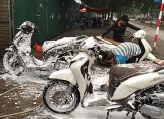 Is It Advisable to Use Laundry Detergent or Dish Soap for Car Washing?