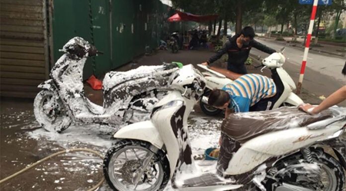 Is It Advisable to Use Laundry Detergent or Dish Soap for Car Washing?