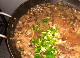 “A Tasty Treat: Spicy-Sweet Braised Mudfish”