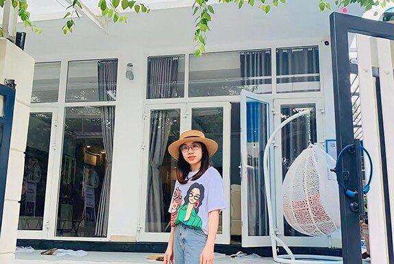 The Secret to Perfectly Tender, Crispy, and Juicy Boiled Squid: A 9X Domestic Goddess Shares Her Tips for a Delicious and Visually Appealing Dish