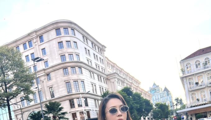 The Ultimate Guide to Pastel Dressing: How to Look Pretty and 5 Years Younger, by Hong Diem