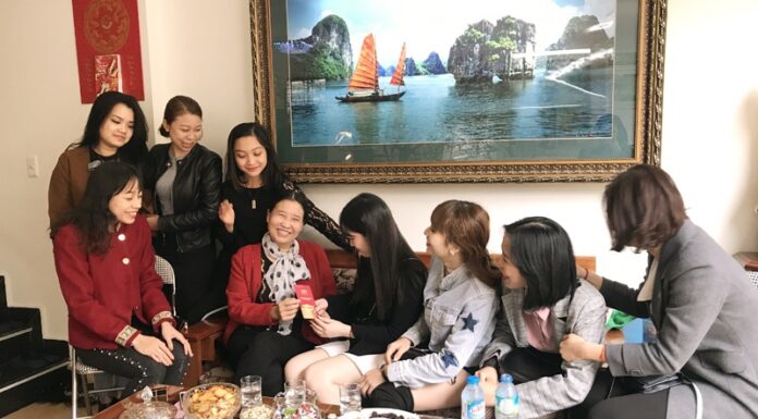 A Stylish Start to the New Year: Dress to Impress Your Teachers on the Third Day of Tet