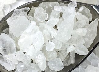 What is Rock Sugar? Should You Choose Between Granulated and Rock Sugar?