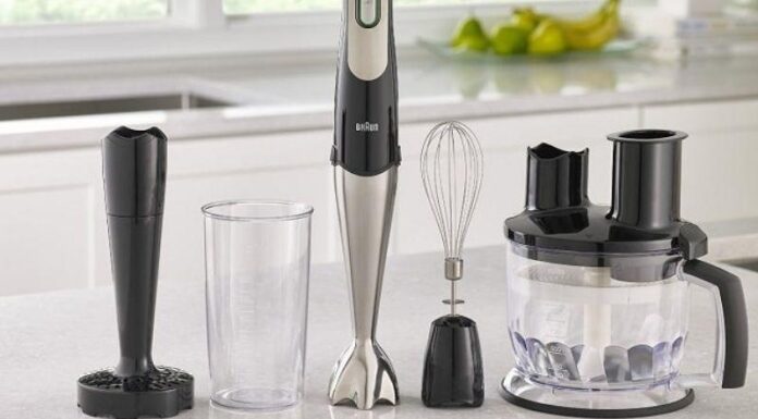 Should You Get a Blender or an Immersion Blender for Your Kitchen?