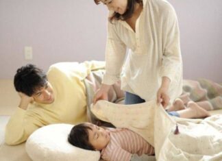 The Children Who Thrive: Understanding the Benefits of Co-Sleeping with the Right Parents