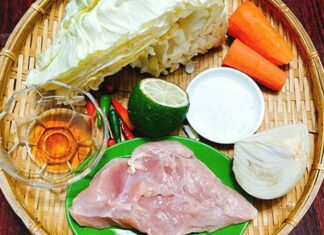 The Ultimate Guide to Making Vietnamese Chicken Salad: A Simple Recipe with a Tangy Twist