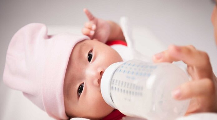 Baby Hiccups: Causes and Remedies