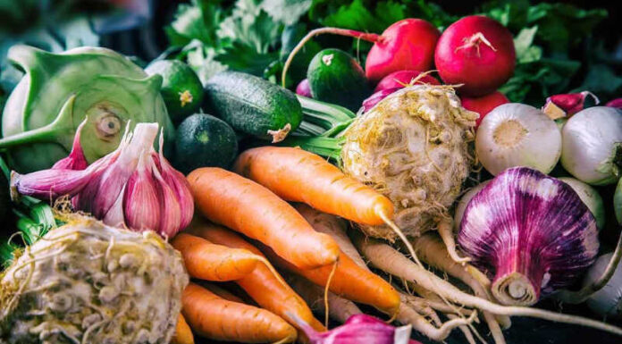 The Best Organic Vegetables to Buy for a Pesticide-Free Diet
