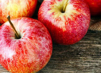 “Fruits with Low Sugar Content to Support Your Weight Loss Journey”