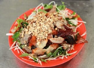 The Ultimate Guide to Hanoi’s Top 5 Street Food Alleys: A Gastronomic Adventure