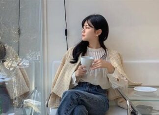 The latest fashion tips: Cute ways to style your ballerina flats.