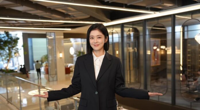 The Ultimate Guide to Office Chic: Jang Nara’s Tips for an Elegant and Stylish Work Wardrobe