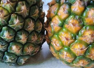 How to Choose a Perfectly Ripe Pineapple: A Simple 4-Step Guide