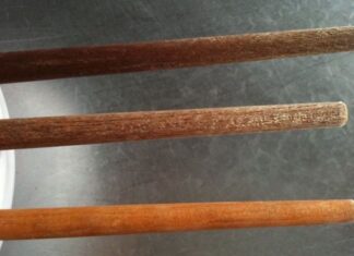 “The Dangers of Improper Chopstick Cleaning: Unknowingly Breeding Cancer-Causing Agents”