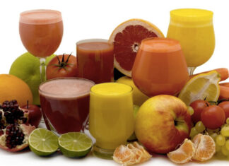 Should You Choose Bottled or Fresh Fruit Juices?